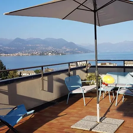 Terrace View Διαμέρισμα Στρέσα
