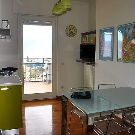 Terrace View Στρέσα